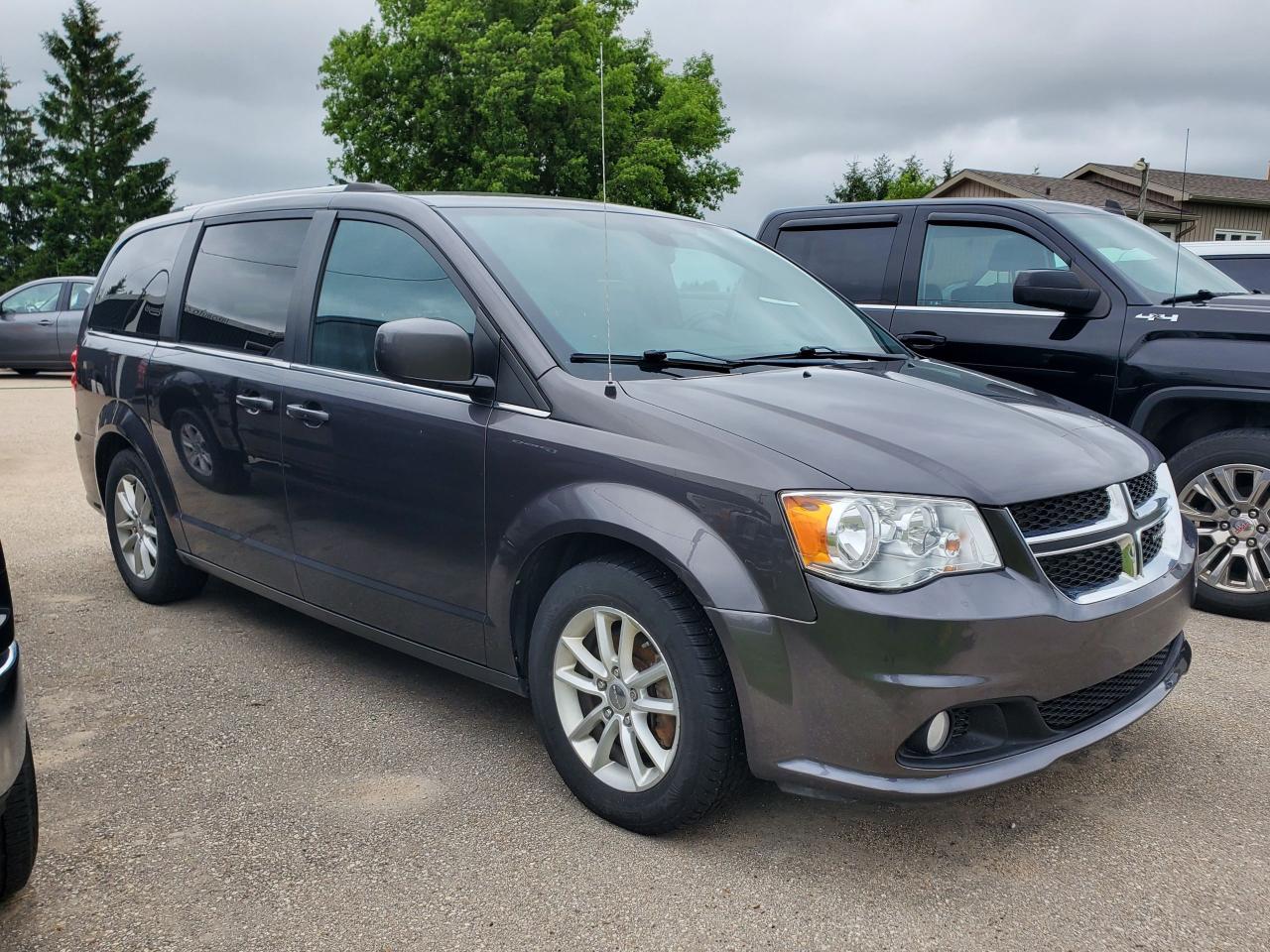 2020 Dodge Grand Caravan PREMIUM PLUS - Photo #3