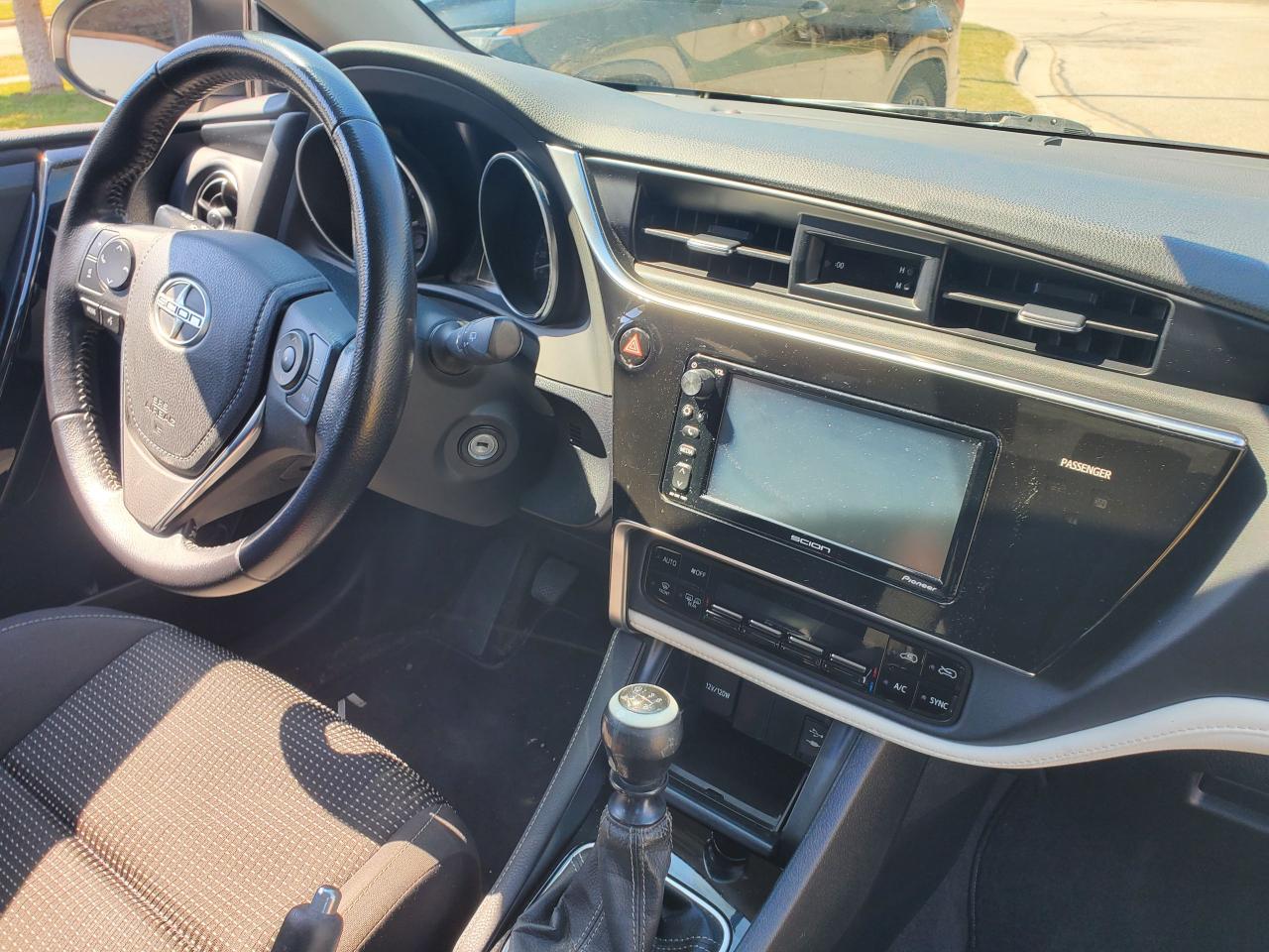 2016 Scion iM  - Photo #4