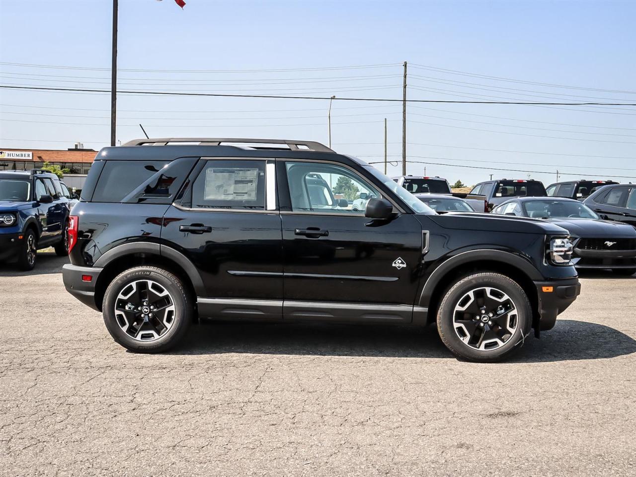 2024 Ford Bronco Sport Outer Banks Photo3