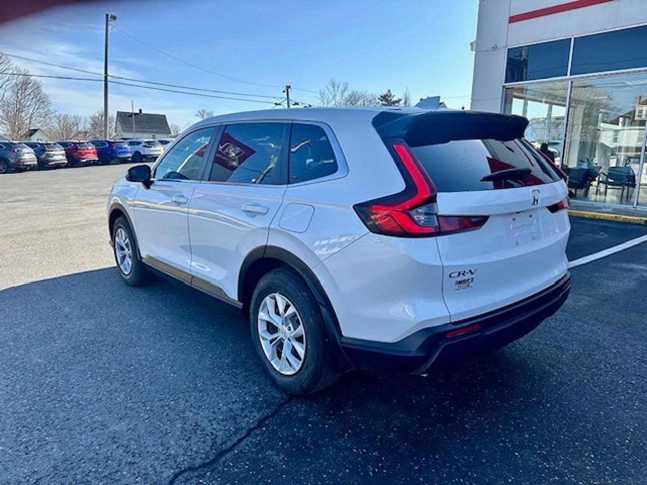 2023 Honda CR-V LX Photo4