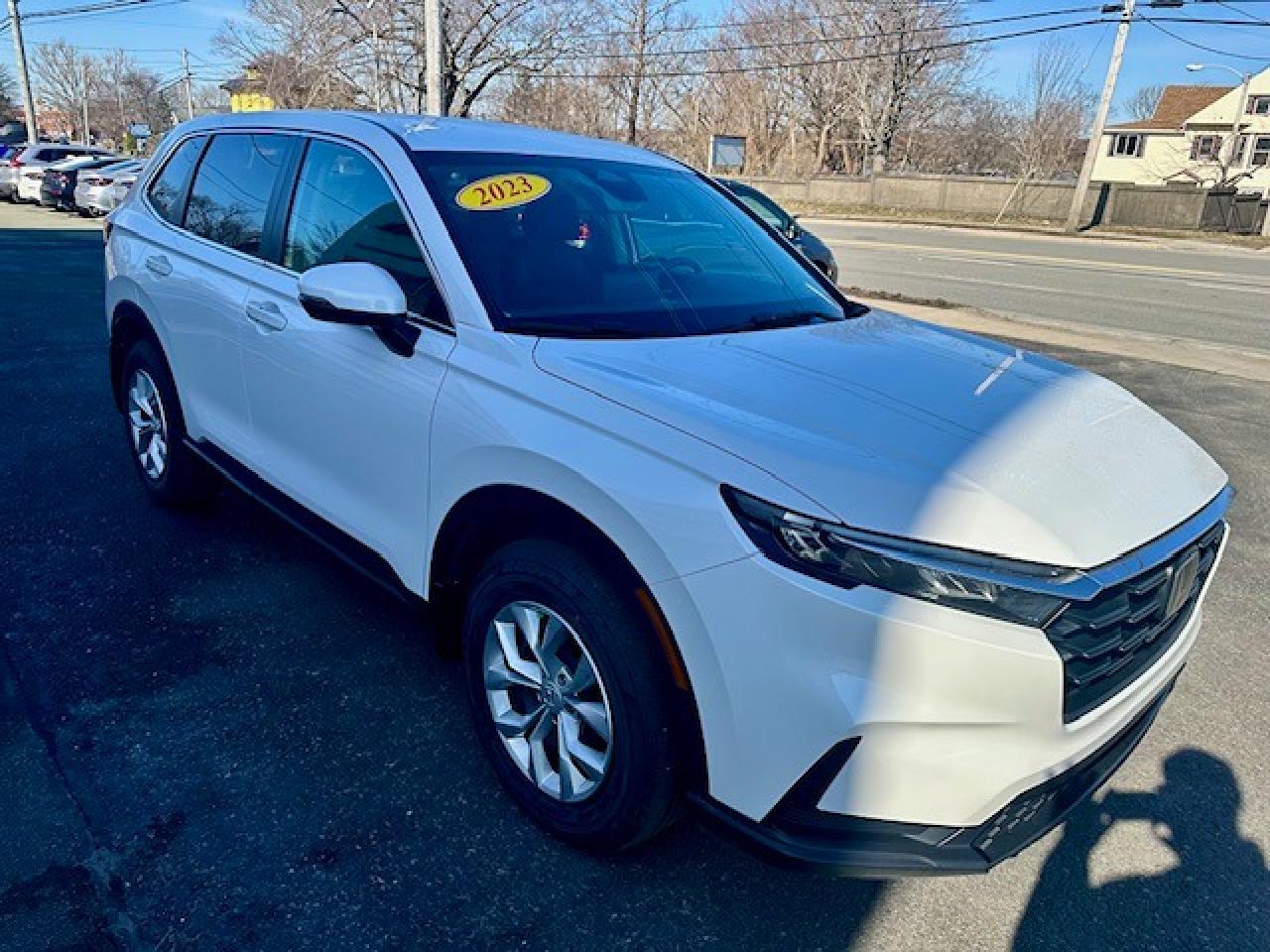 2023 Honda CR-V LX Photo3