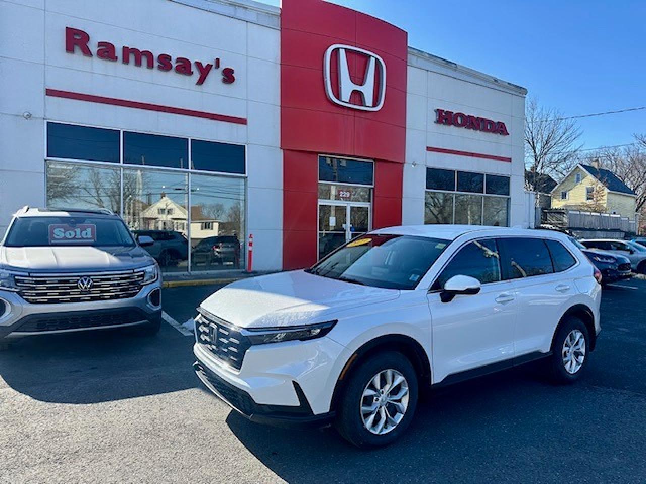2023 Honda CR-V LX Photo0