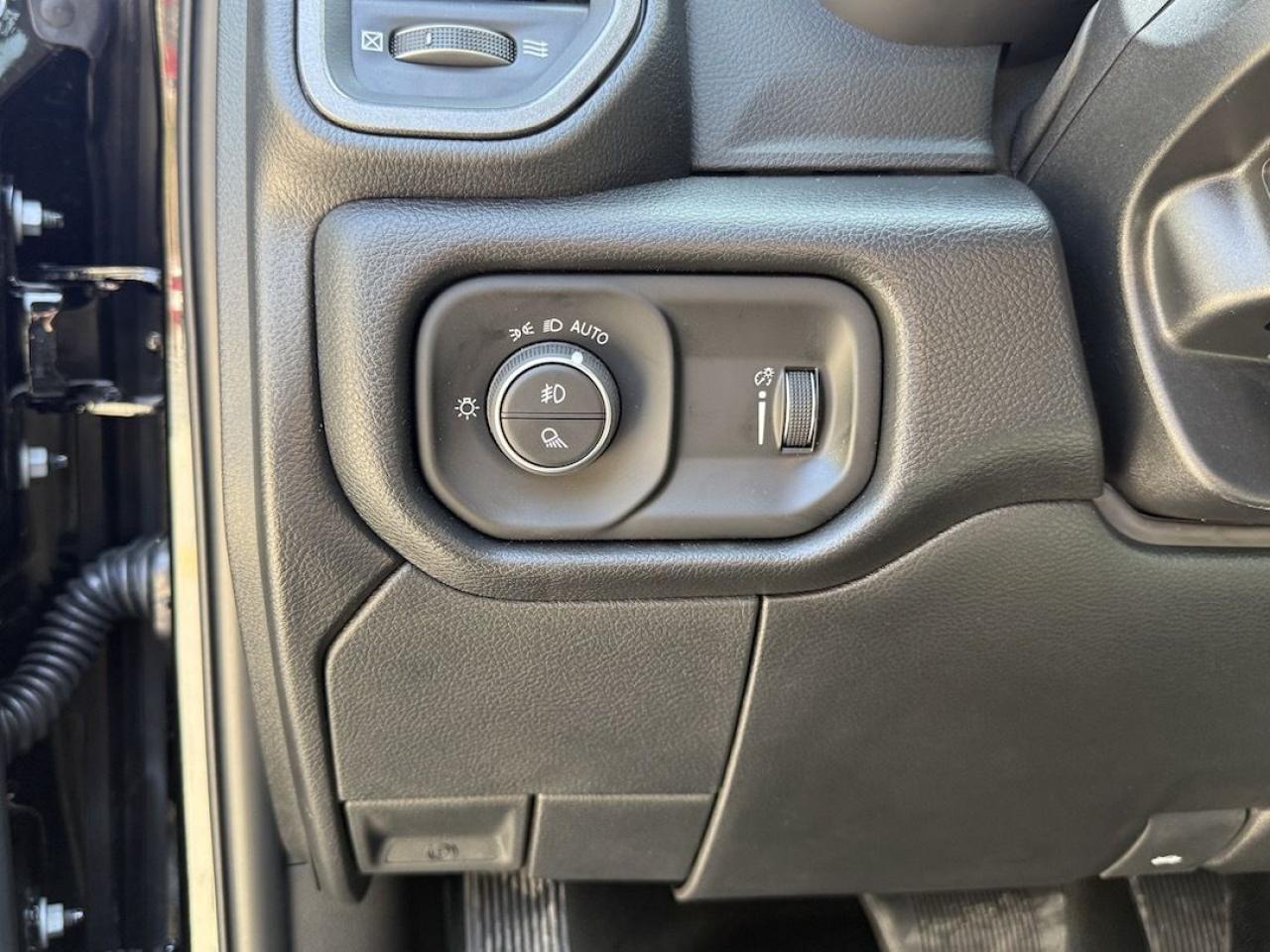 12395367