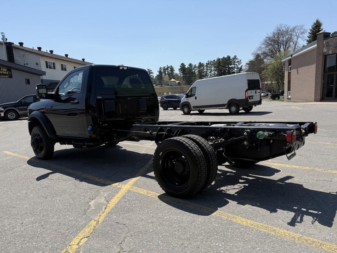 2025 RAM Ram 5500 Cab-Chassis  Photo4