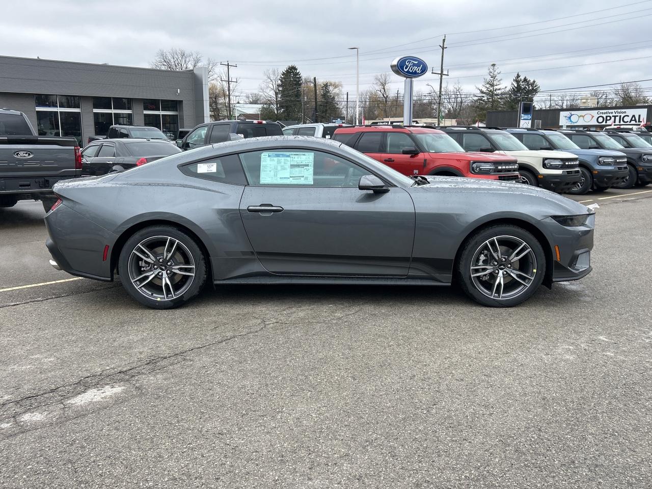 2025 Ford Mustang EcoBoost Photo3