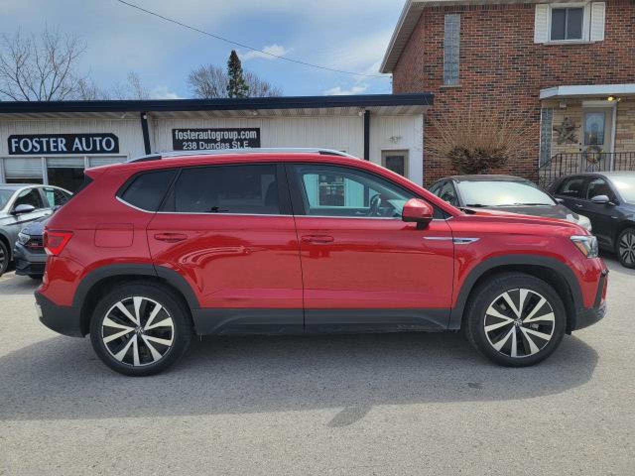 2023 Volkswagen Taos Comfortline Photo2