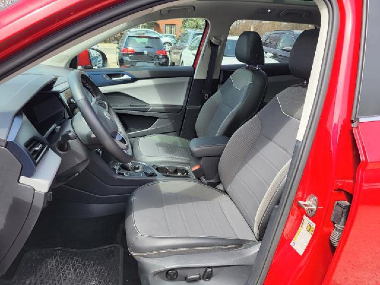 2023 Volkswagen Taos Comfortline Photo9