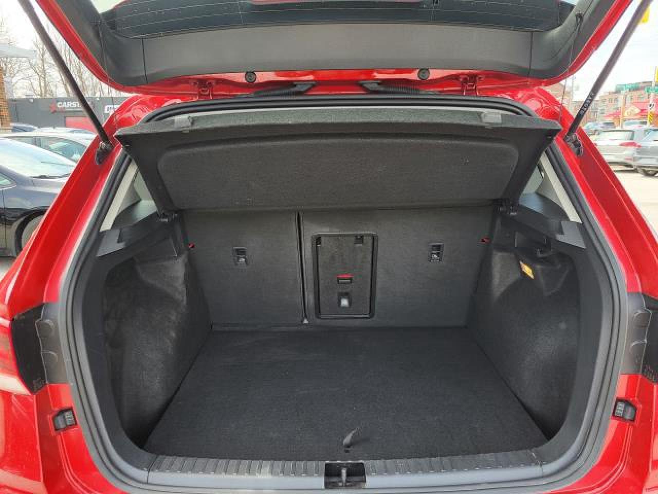 2023 Volkswagen Taos Comfortline Photo40