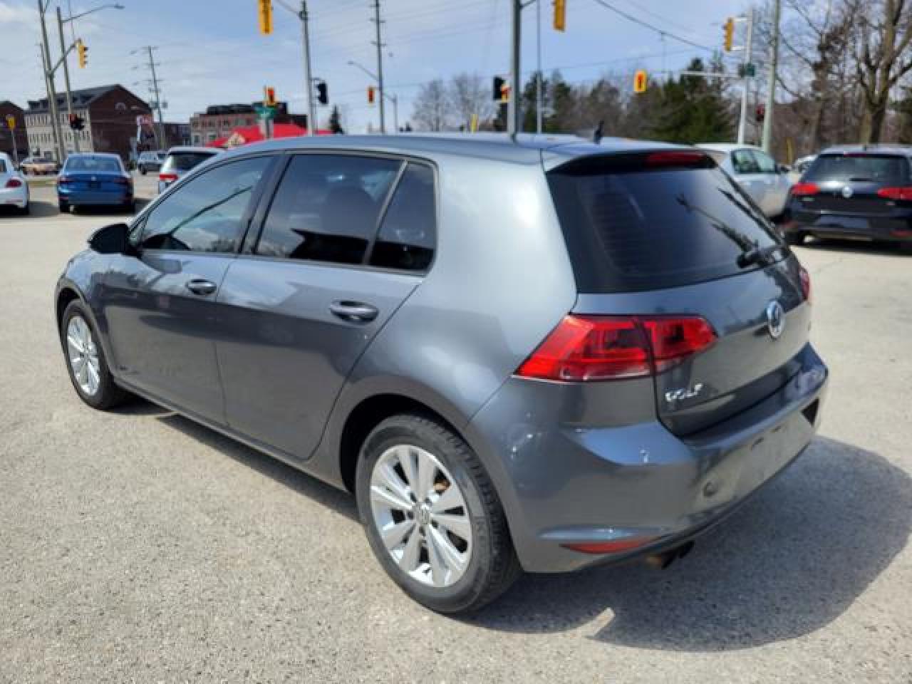 2015 Volkswagen Golf COMFORTLINE Photo5