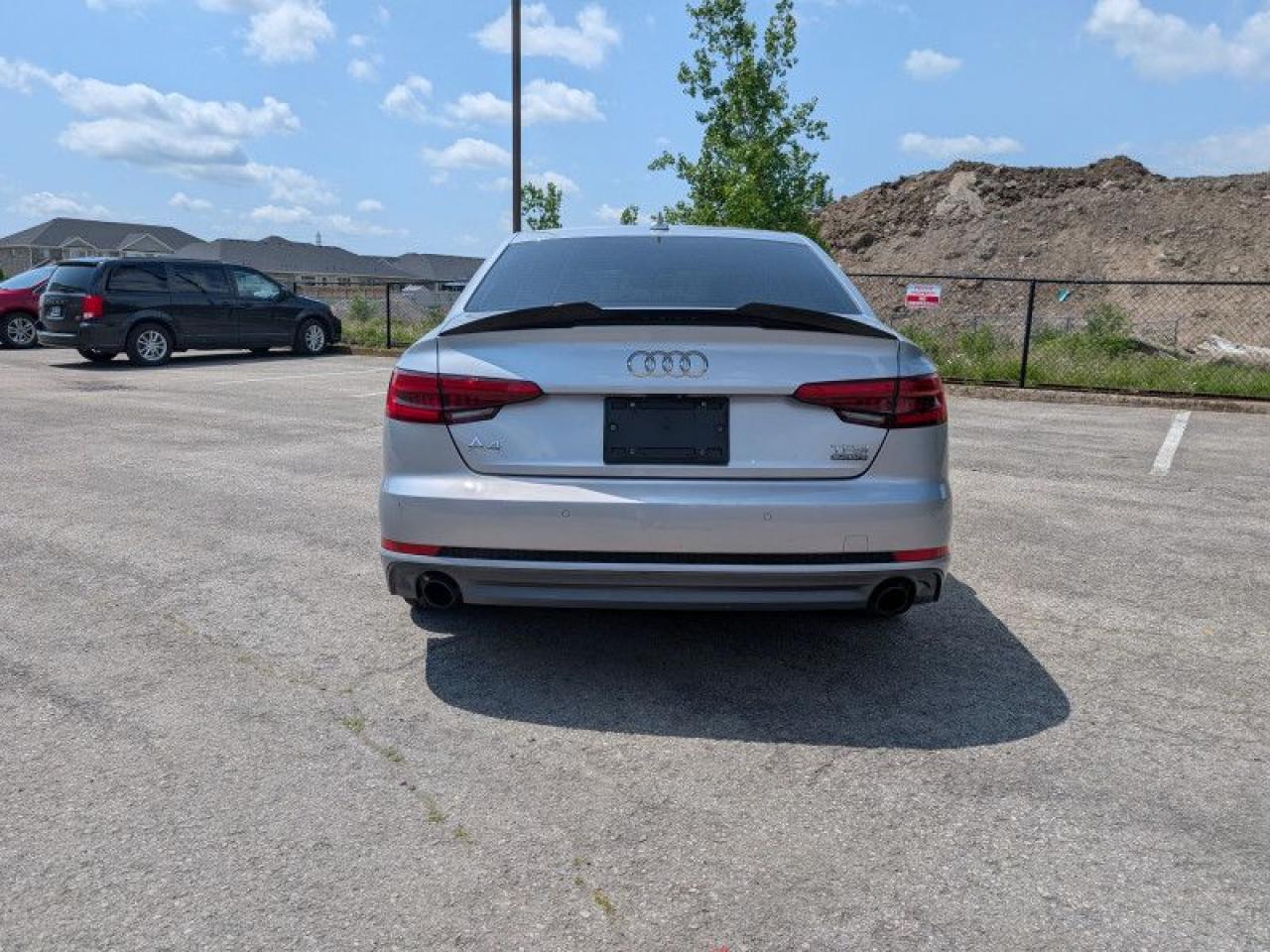 2017 Audi A4 2.0T Progressiv S-Line  **S LINE - ROOF** Photo3