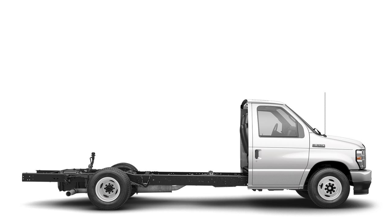 2024 Ford E-Series Cutaway Base Photo1