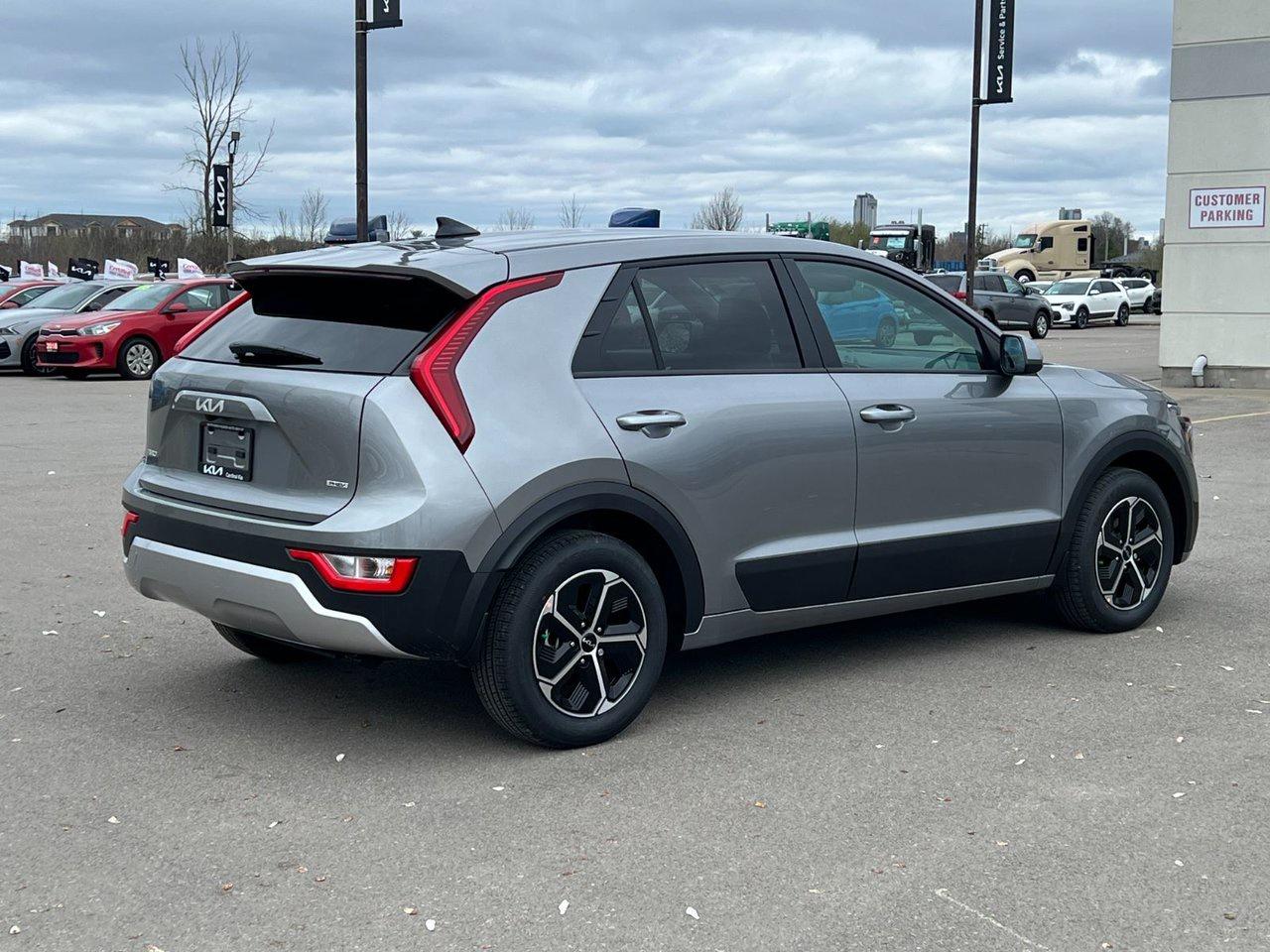 2025 Kia Niro PHEV LX Photo