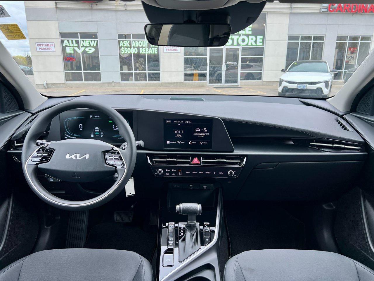 2025 Kia Niro PHEV LX Photo