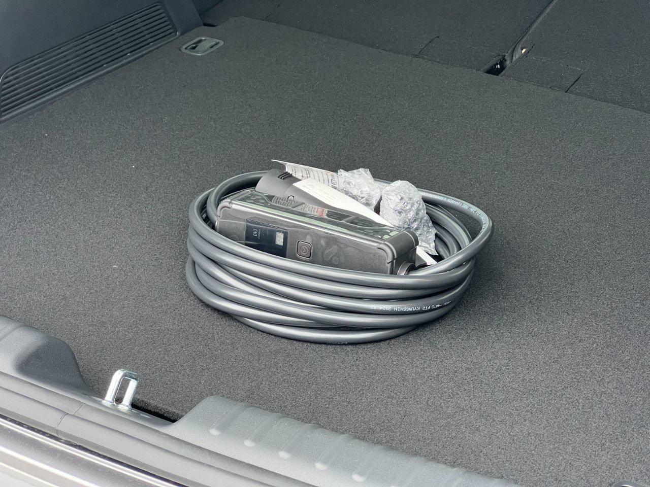 2025 Kia Niro PHEV LX Photo