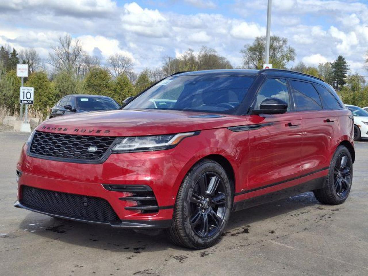 Used 2018 Land Rover Range Rover Velar R-Dynamic SE R-Dynamic P380 AWD | Leather | Sunroof | Nav | Heated Seats | Bluetooth | and More ! for sale in Guelph, ON