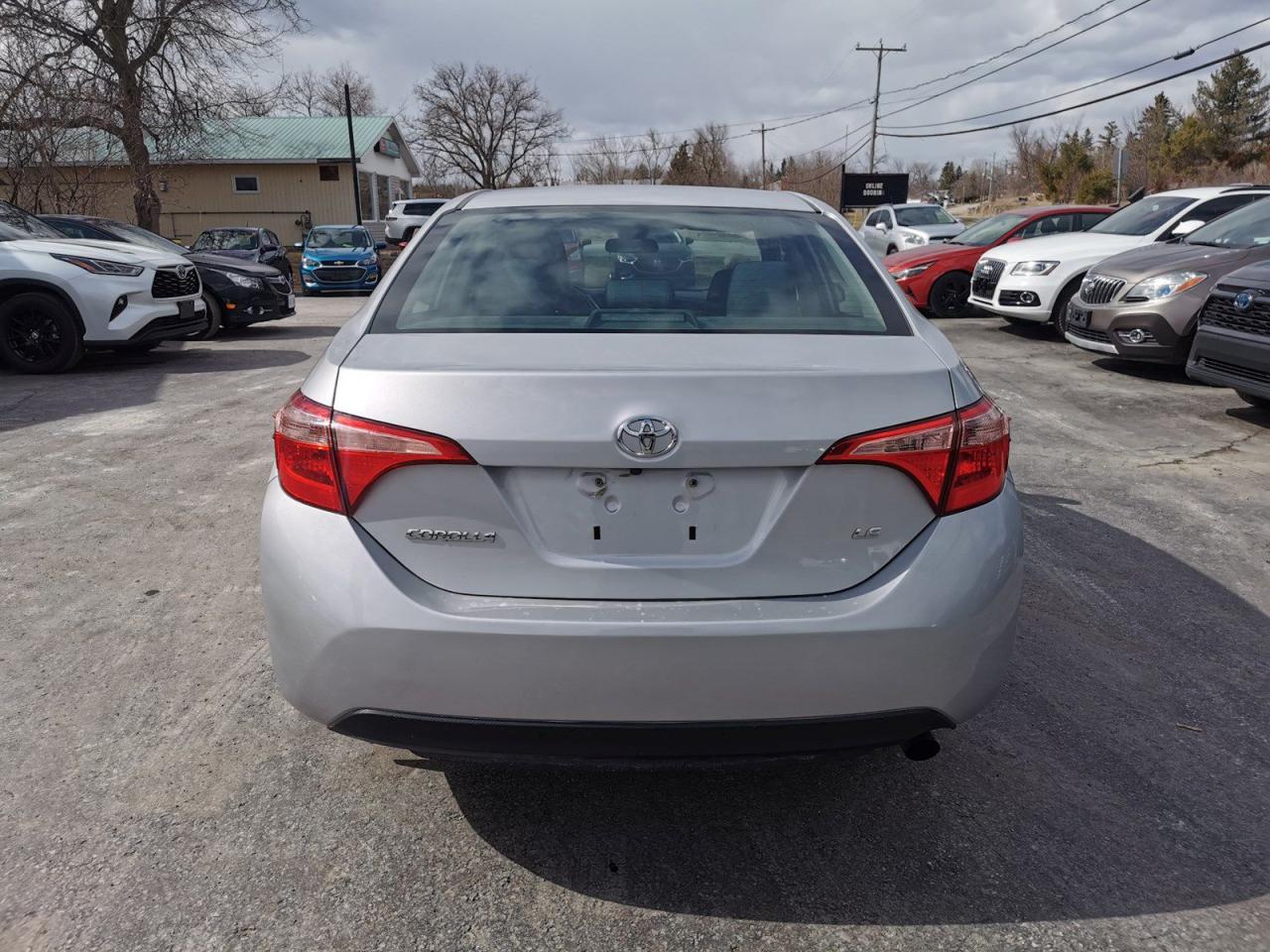 2019 Toyota Corolla L 1.8L - Photo #4