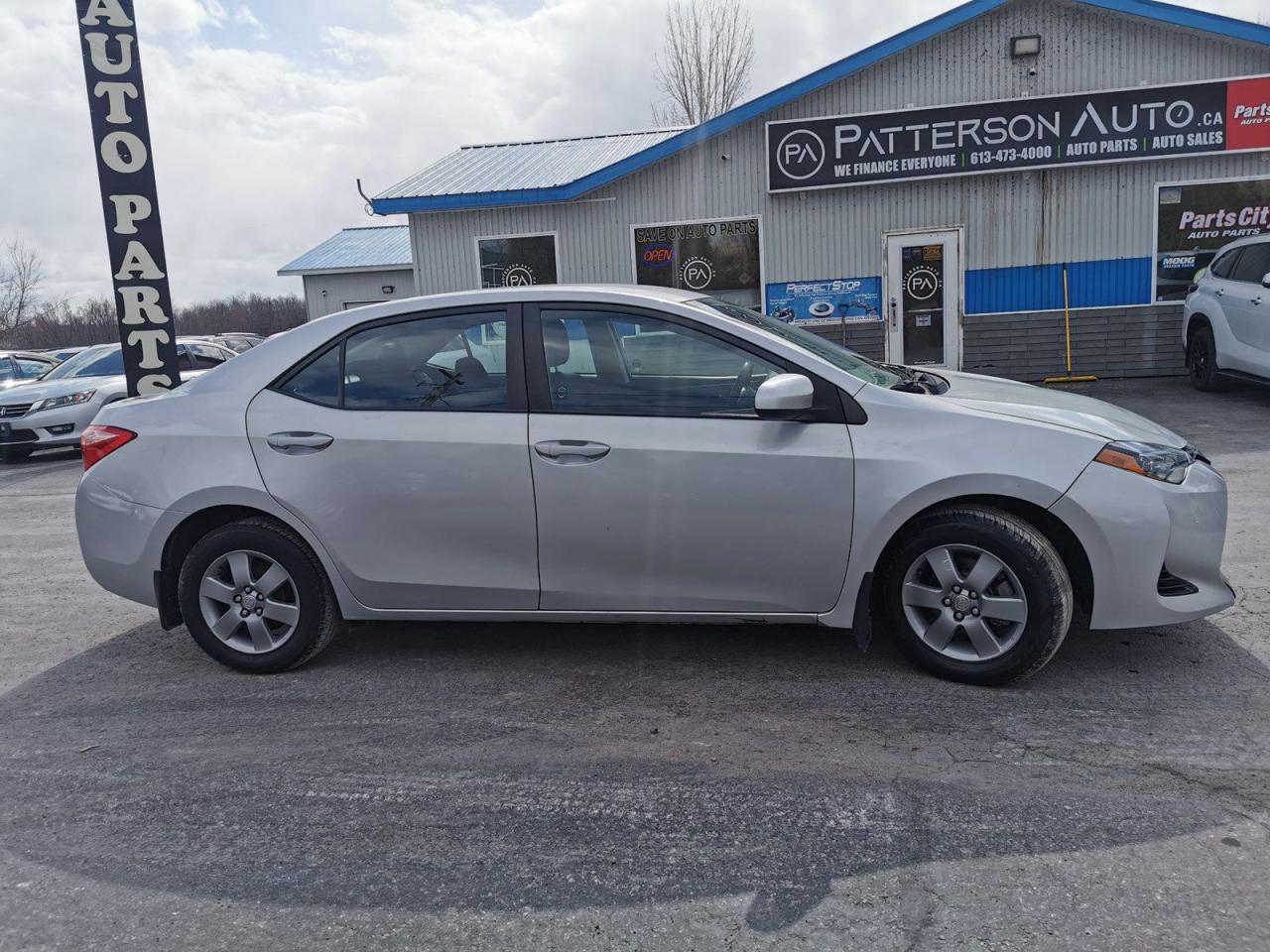 2019 Toyota Corolla L 1.8L - Photo #6