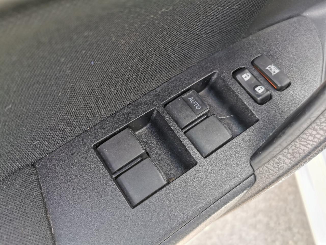 2019 Toyota Corolla L 1.8L - Photo #10