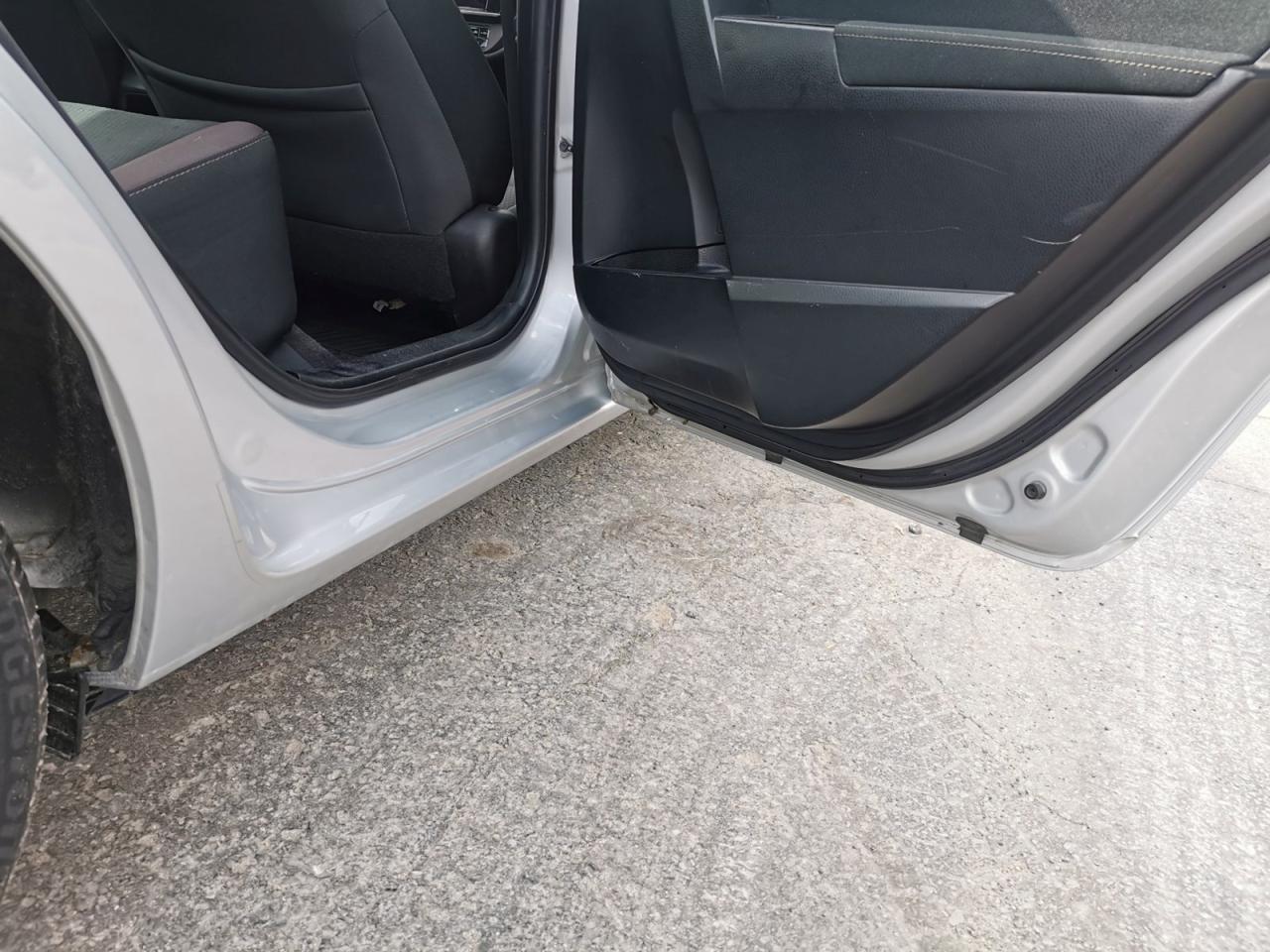 2019 Toyota Corolla L 1.8L - Photo #18