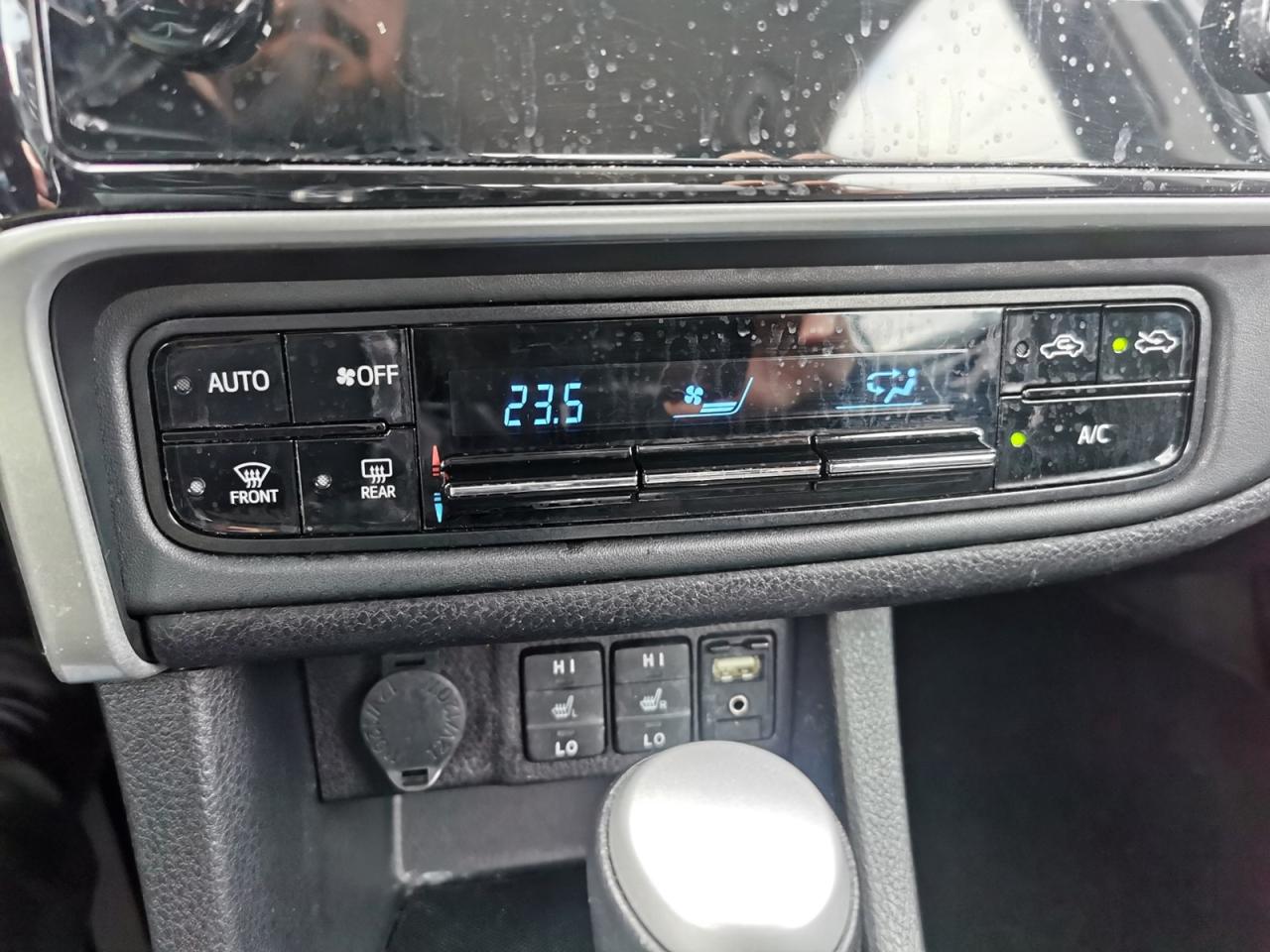 2019 Toyota Corolla L 1.8L - Photo #24