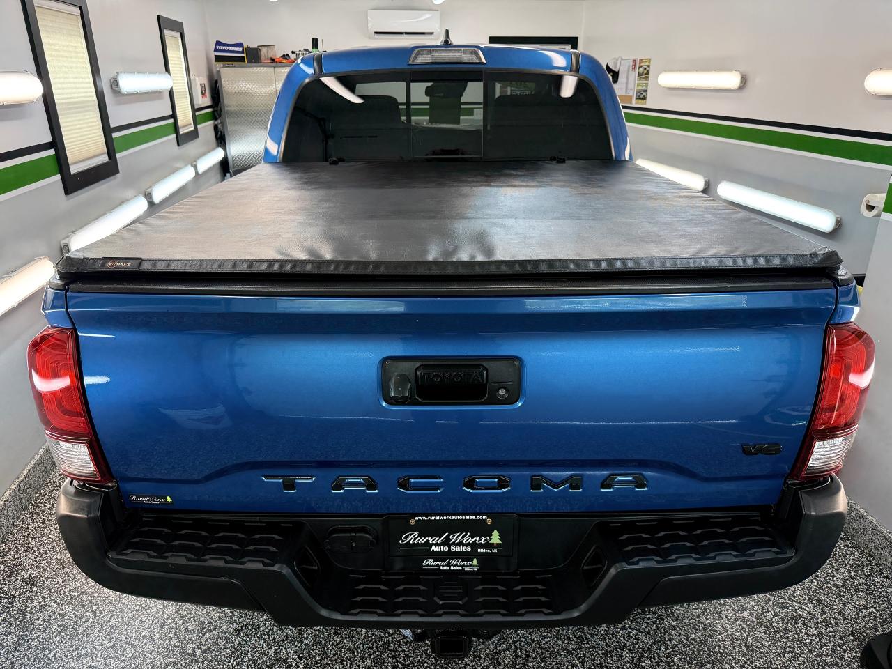 2018 Toyota Tacoma TRD OFF-ROAD - Photo #5