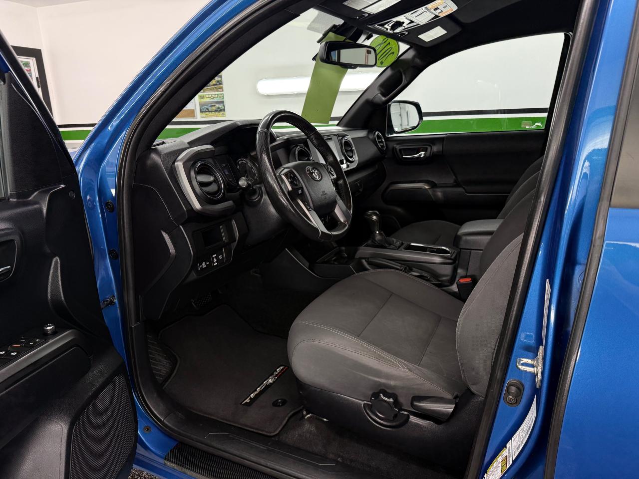 2018 Toyota Tacoma TRD OFF-ROAD - Photo #7