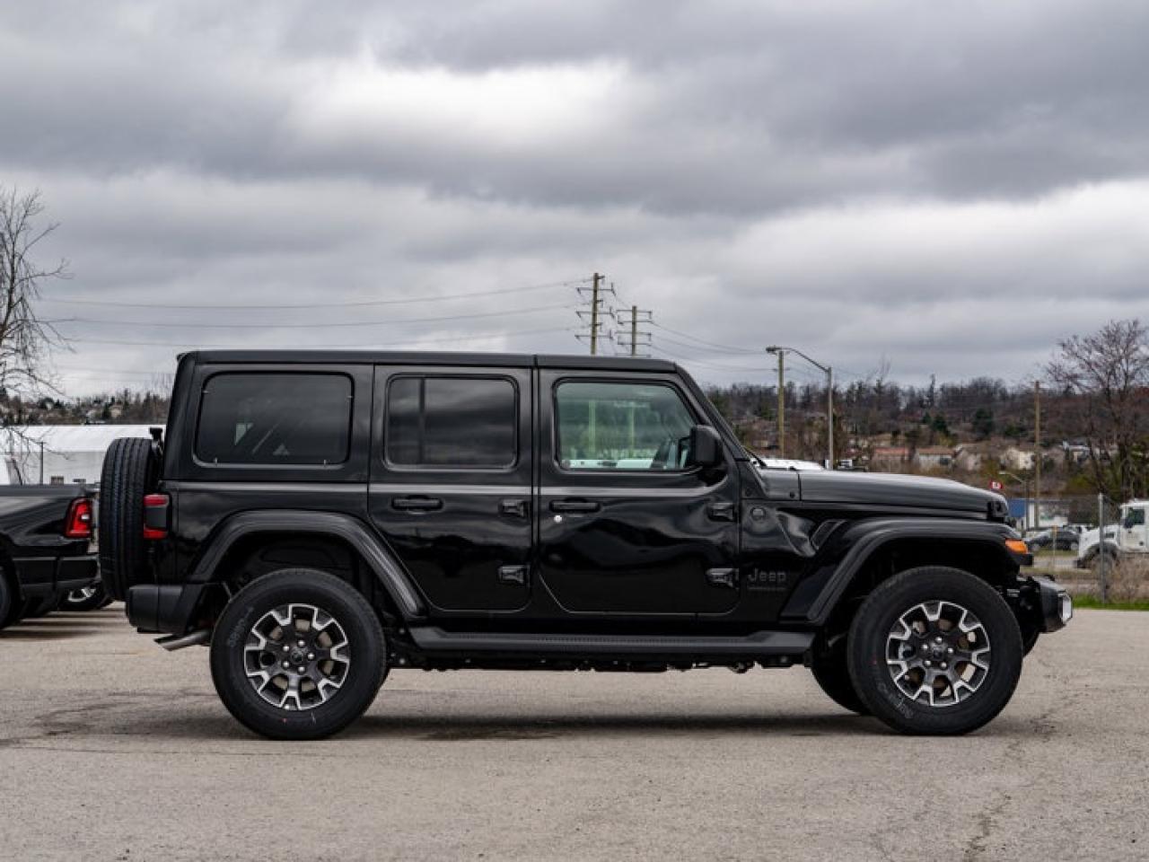 2025 Jeep Wrangler Sahara Photo
