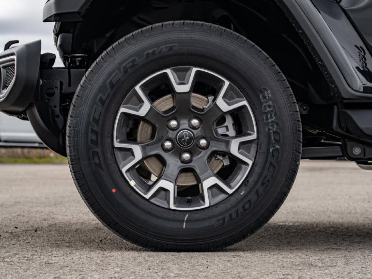 2025 Jeep Wrangler Sahara Photo