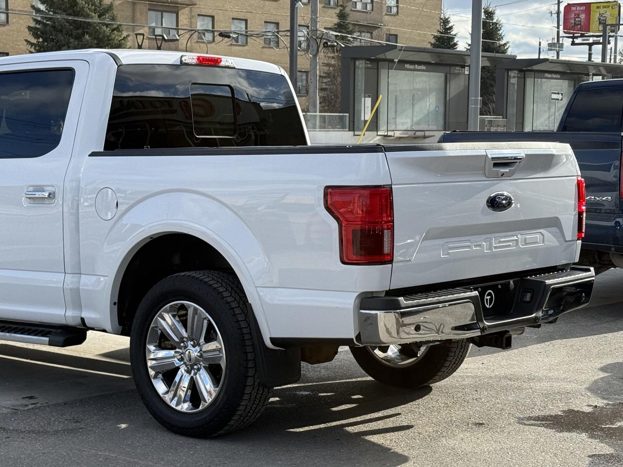 2019 Ford F-150 LARIAT V8 | NO ACCIDENTS | ONE OWNER | - Photo #13