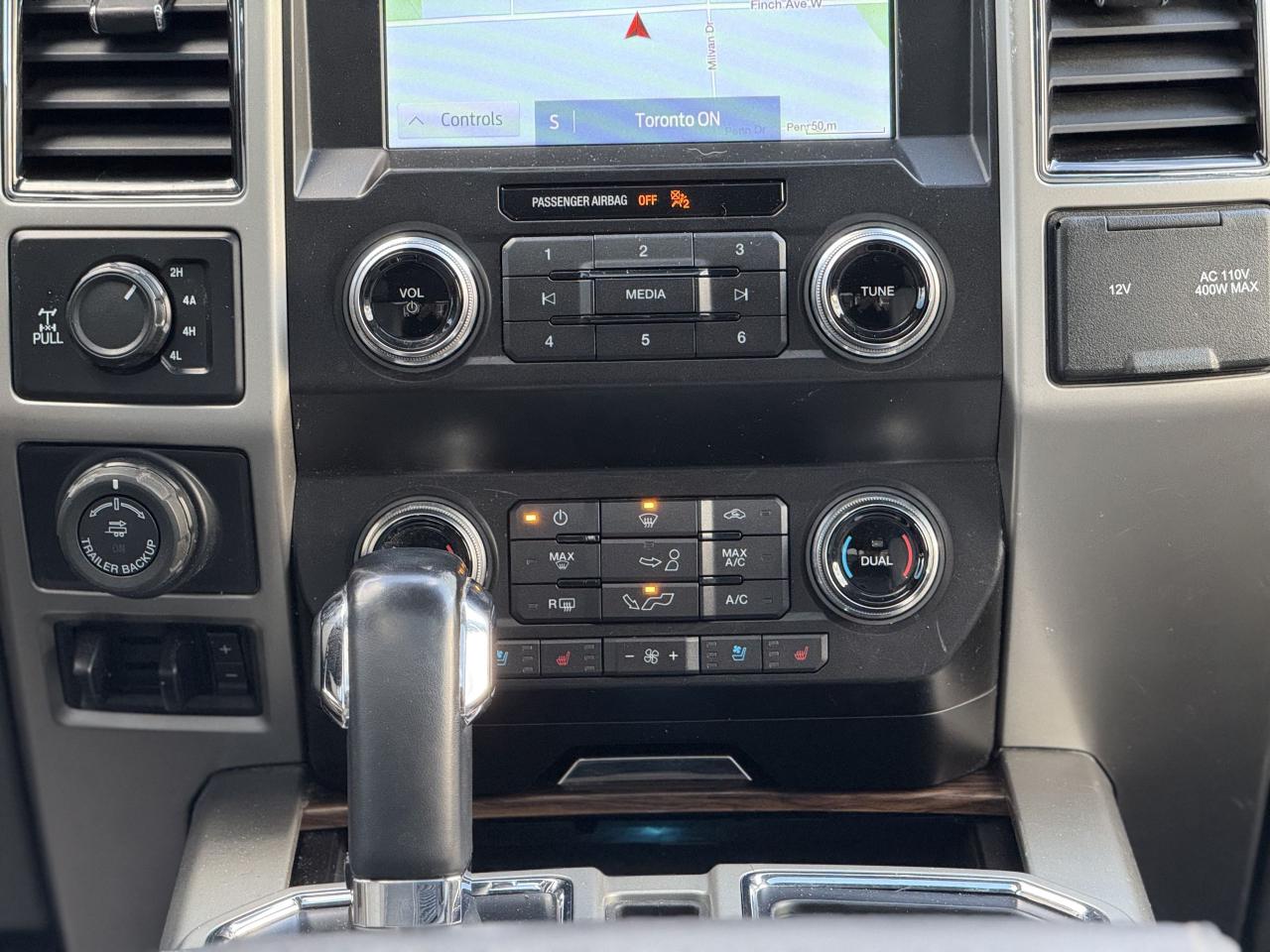 2019 Ford F-150 LARIAT V8 | NO ACCIDENTS | ONE OWNER | - Photo #26