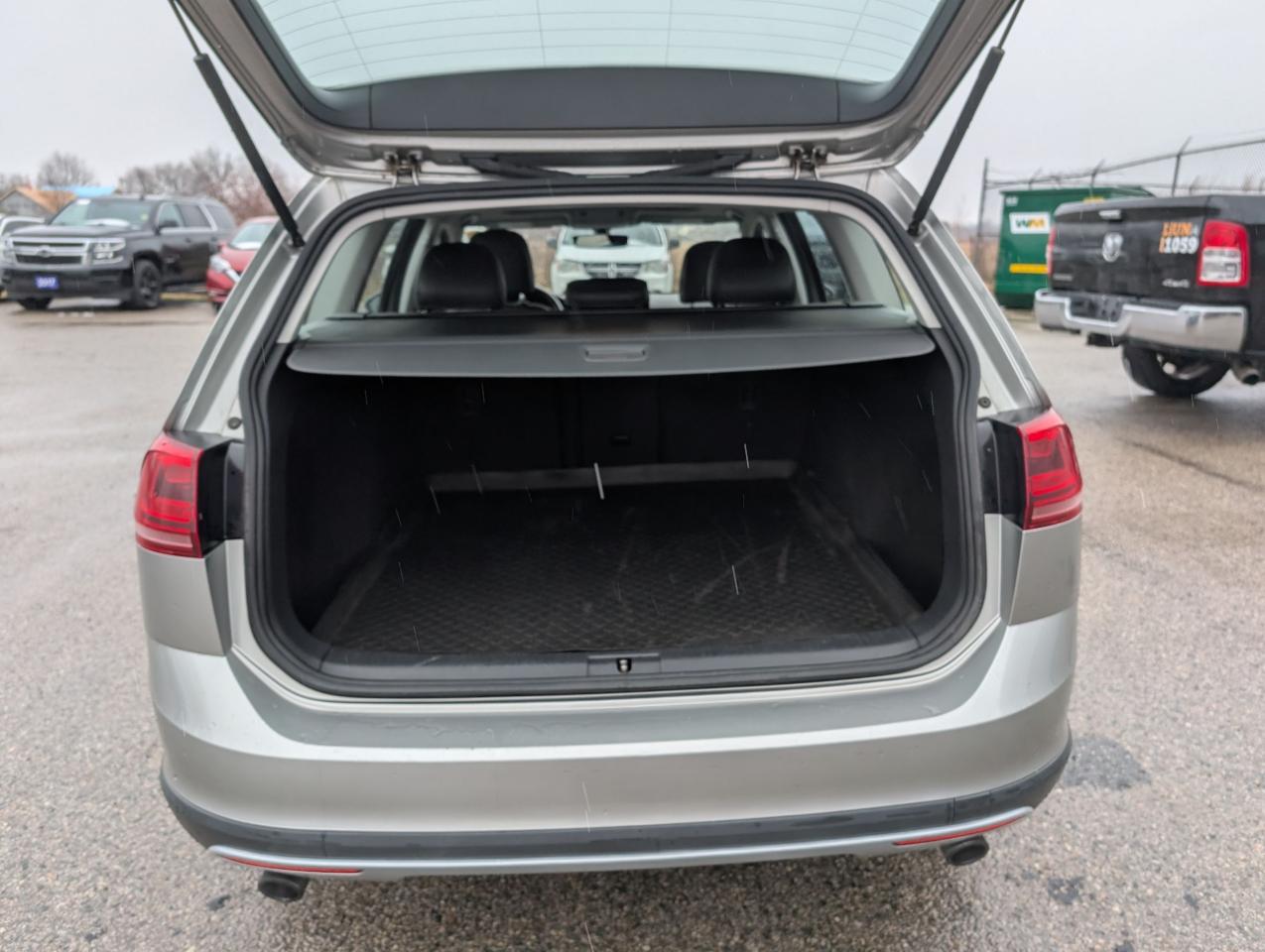 2017 Volkswagen Golf Alltrack  - Photo #18