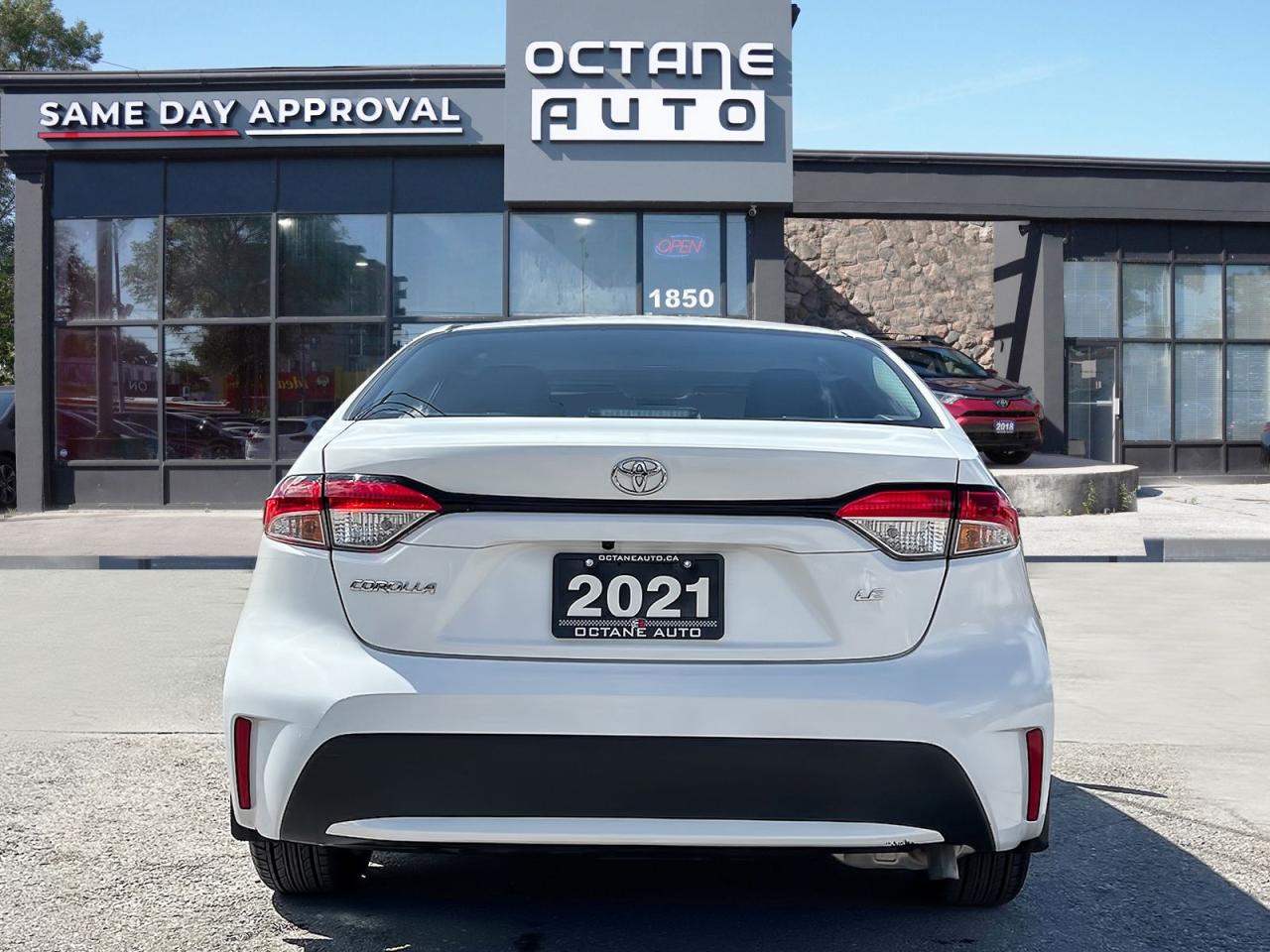 2021 Toyota Corolla LE - Photo #5