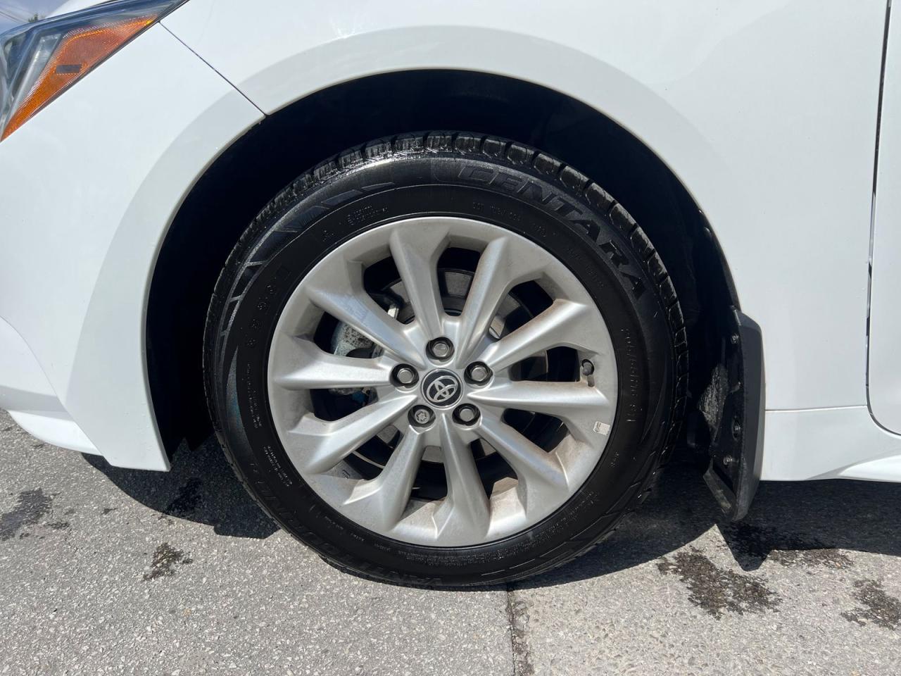 2021 Toyota Corolla LE - Photo #8