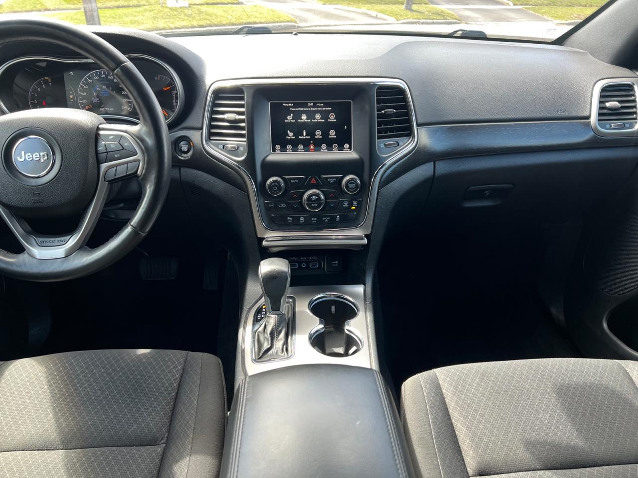 2018 Jeep Grand Cherokee LAREDO 4WD - Photo #17