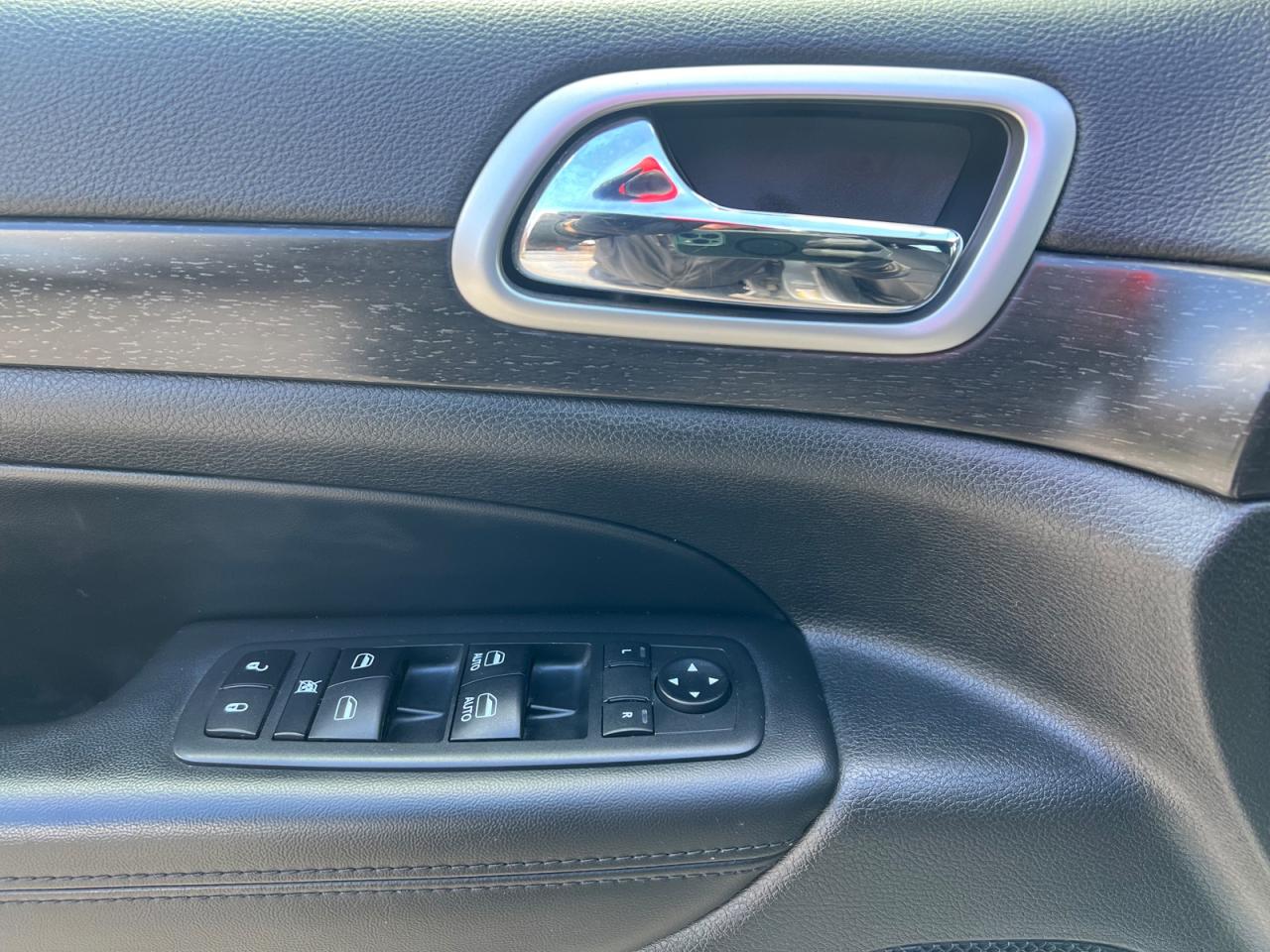 2018 Jeep Grand Cherokee LAREDO 4WD - Photo #20
