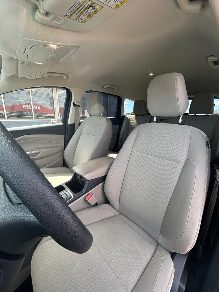 2018 Ford Escape SE - Photo #8