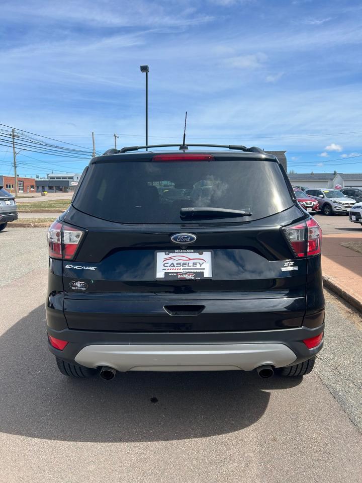 2018 Ford Escape SE - Photo #5