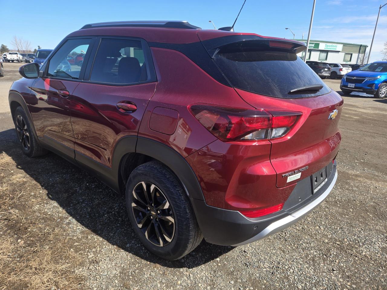 2022 Chevrolet TrailBlazer FRONT WHEEL DRIVE.  4dr LT - Photo #4