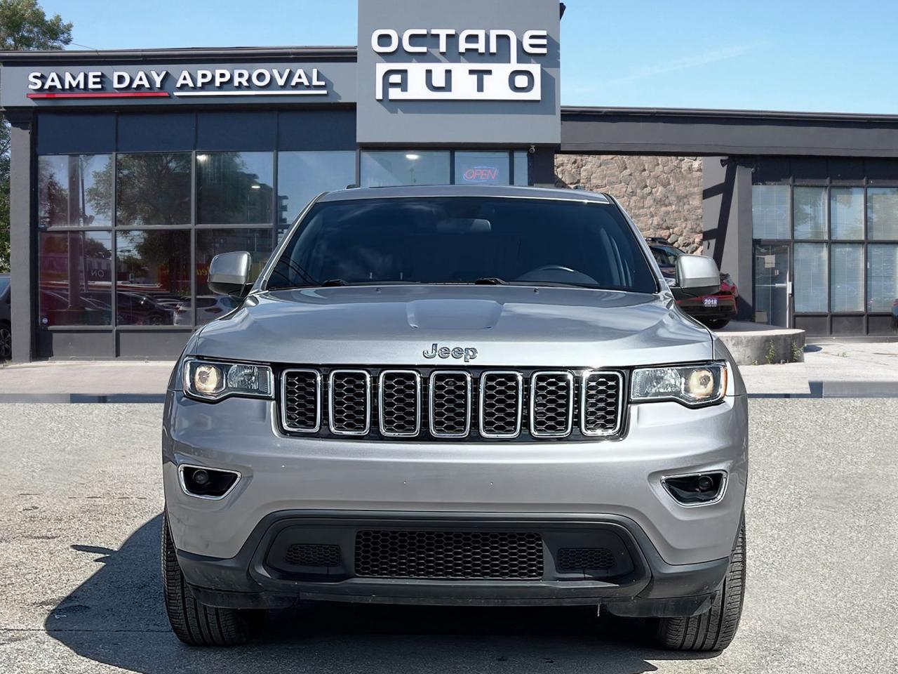 2018 Jeep Grand Cherokee LAREDO 4WD - Photo #2
