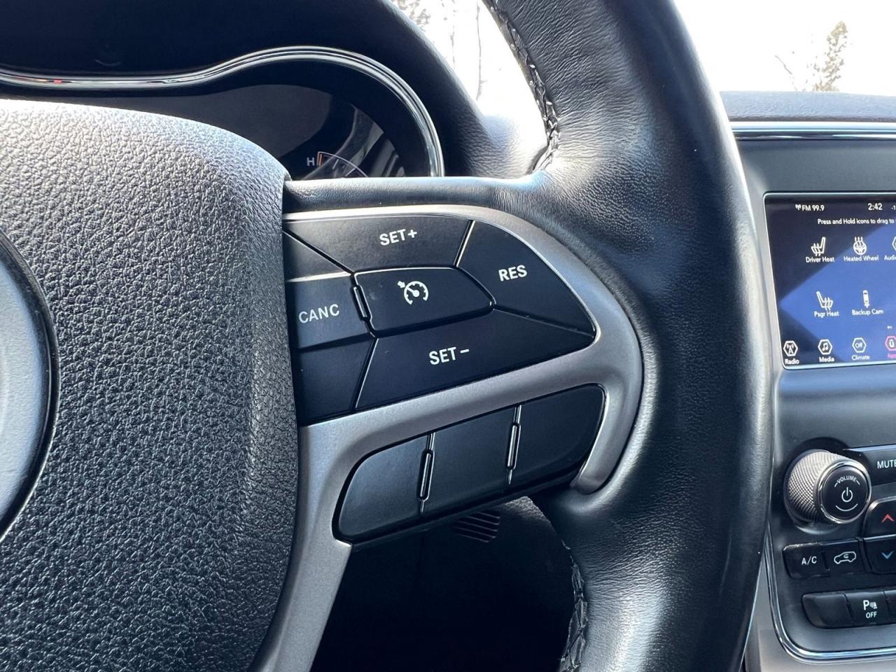 2018 Jeep Grand Cherokee LAREDO 4WD - Photo #27