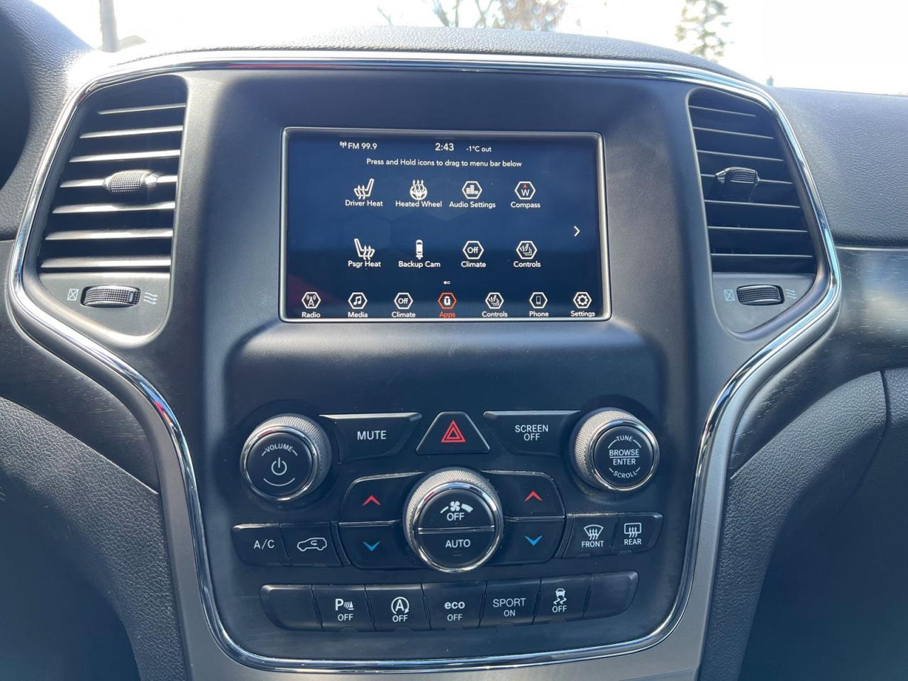 2018 Jeep Grand Cherokee LAREDO 4WD - Photo #30