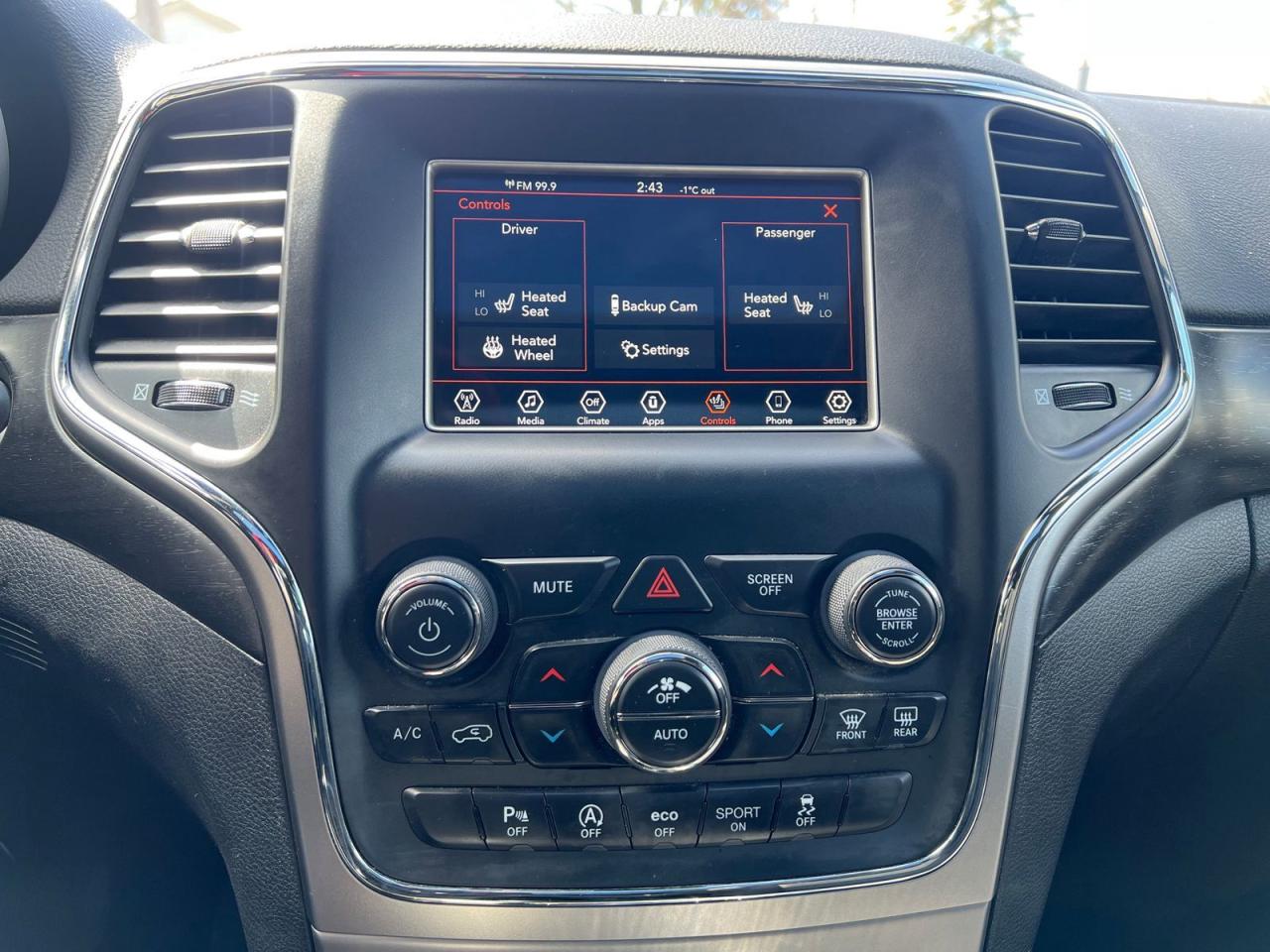 2018 Jeep Grand Cherokee LAREDO 4WD - Photo #34