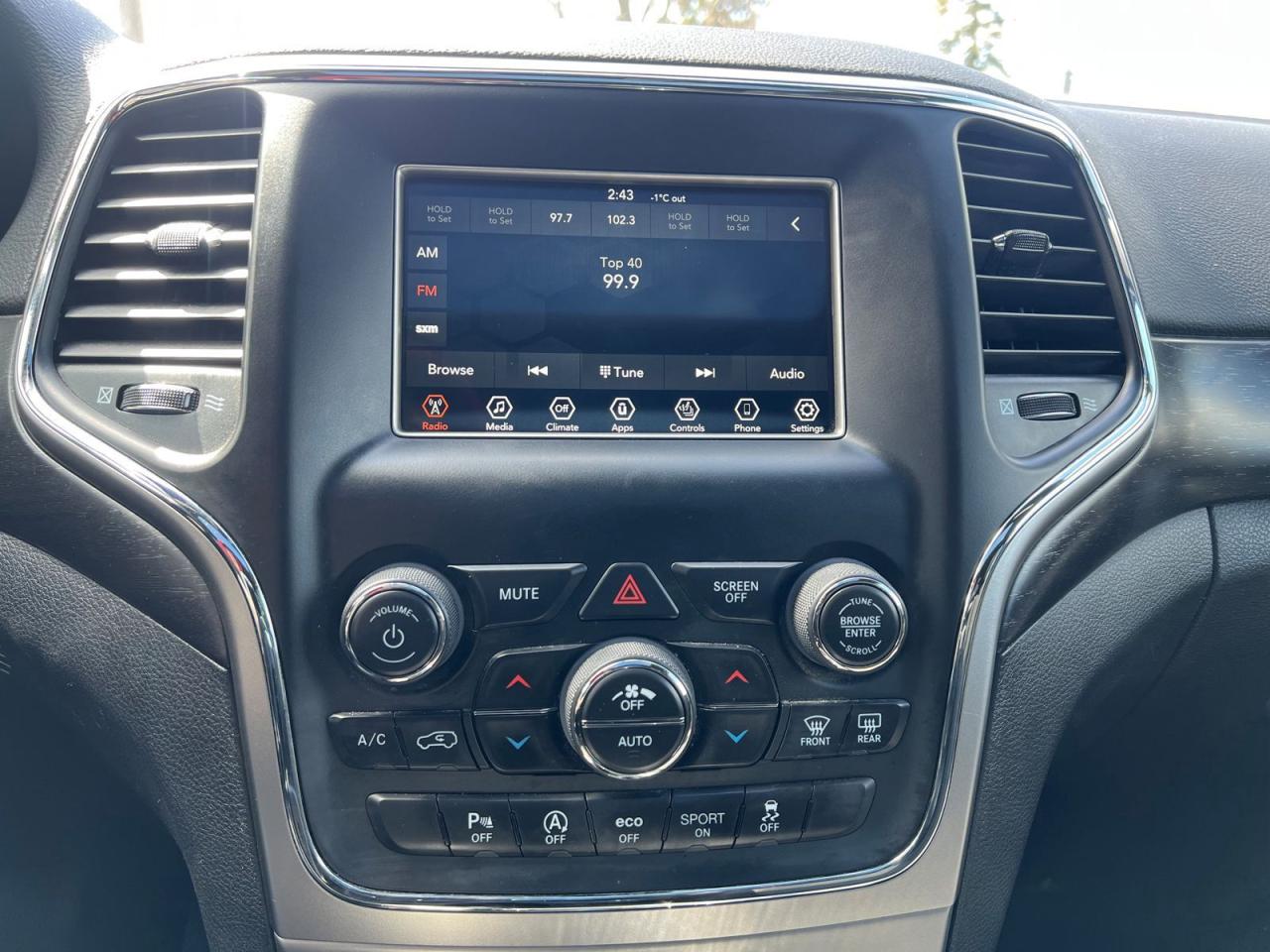 2018 Jeep Grand Cherokee LAREDO 4WD - Photo #33