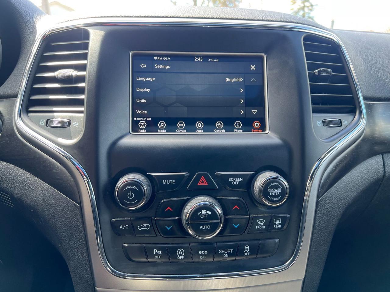 2018 Jeep Grand Cherokee LAREDO 4WD - Photo #36