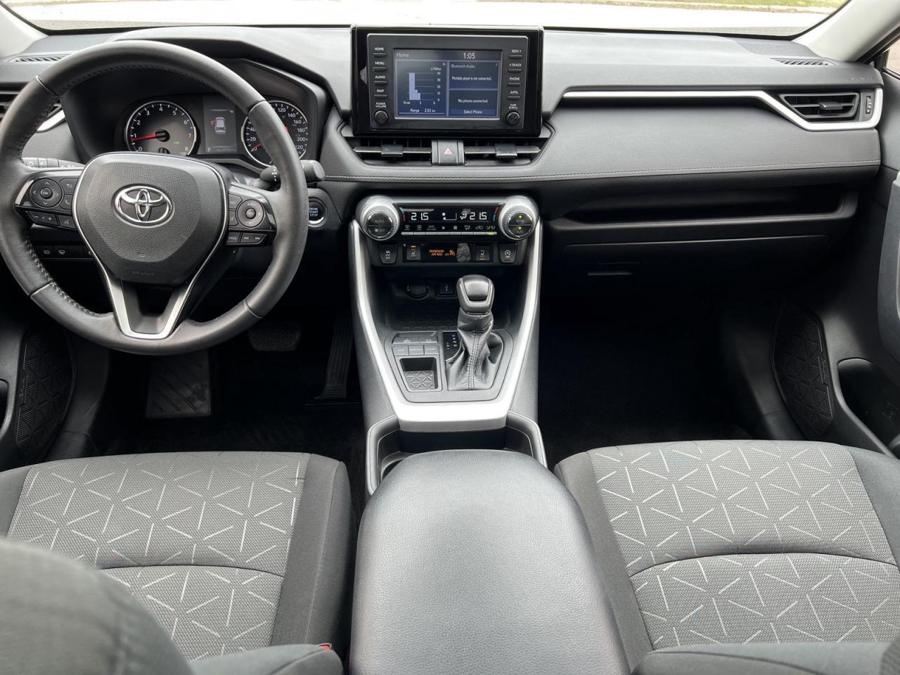 2021 Toyota RAV4 XLE - Photo #27
