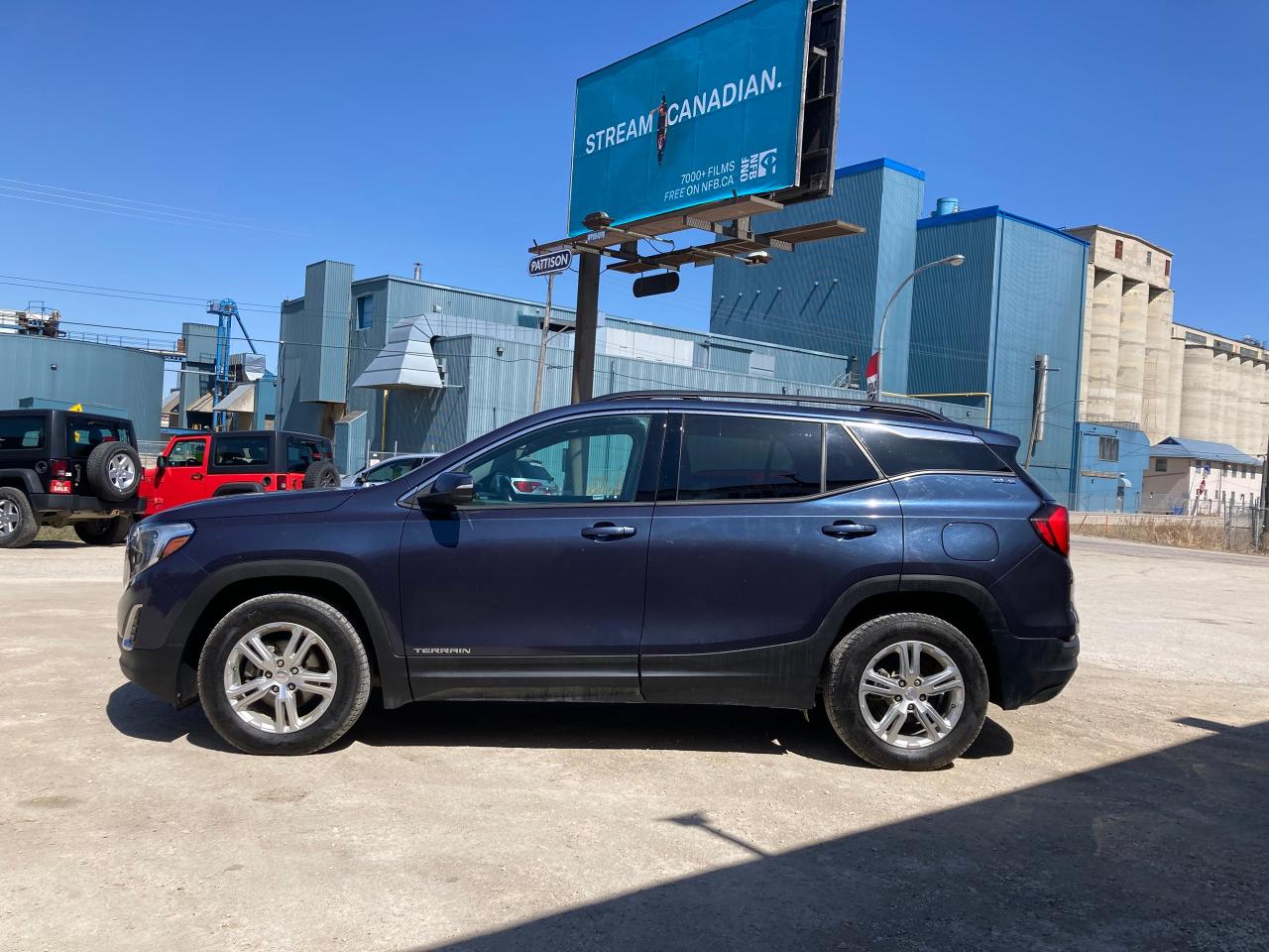 2019 GMC Terrain AWD 4DR SLE - Photo #3