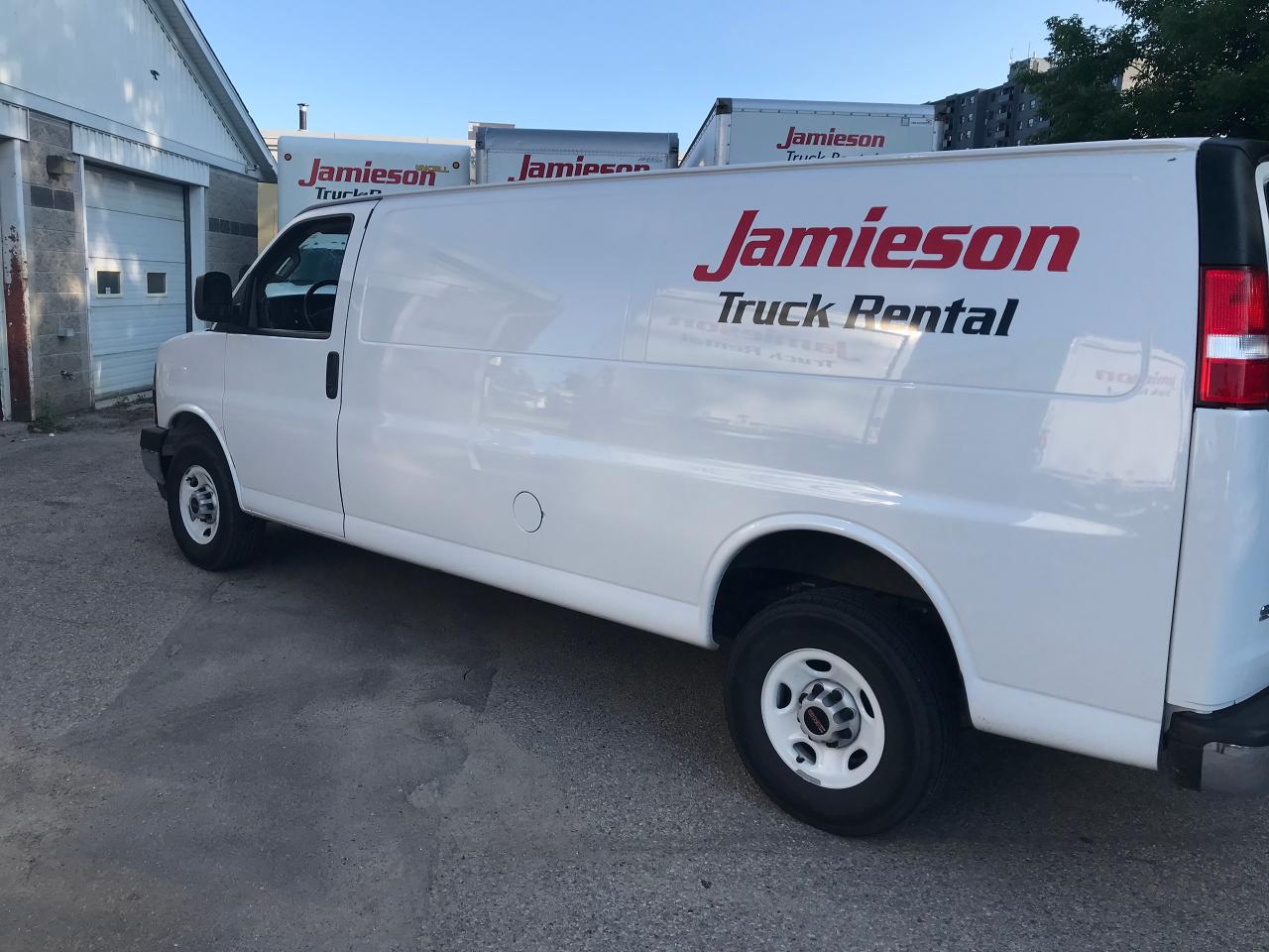 2024 Chevrolet Express Cargo Van RWD 2500 155" Photo4