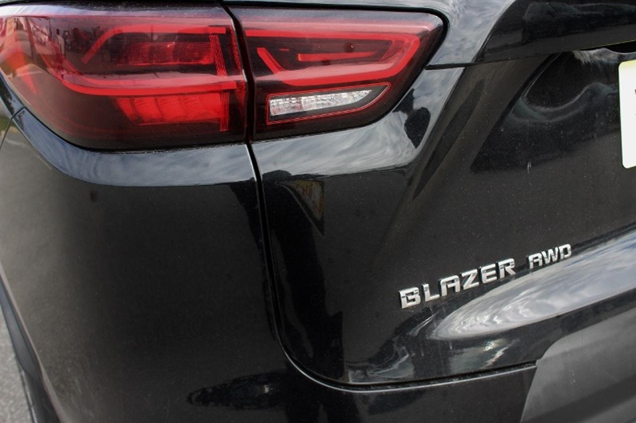 2023 Chevrolet Blazer AWD*Turbo*Heated Seats*CarPlay*OnStar*Rear Cam - Photo #4