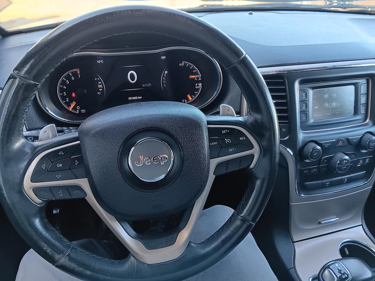 2015 Jeep Grand Cherokee 4X4, Leather, Remote, Tow Package - Photo #12