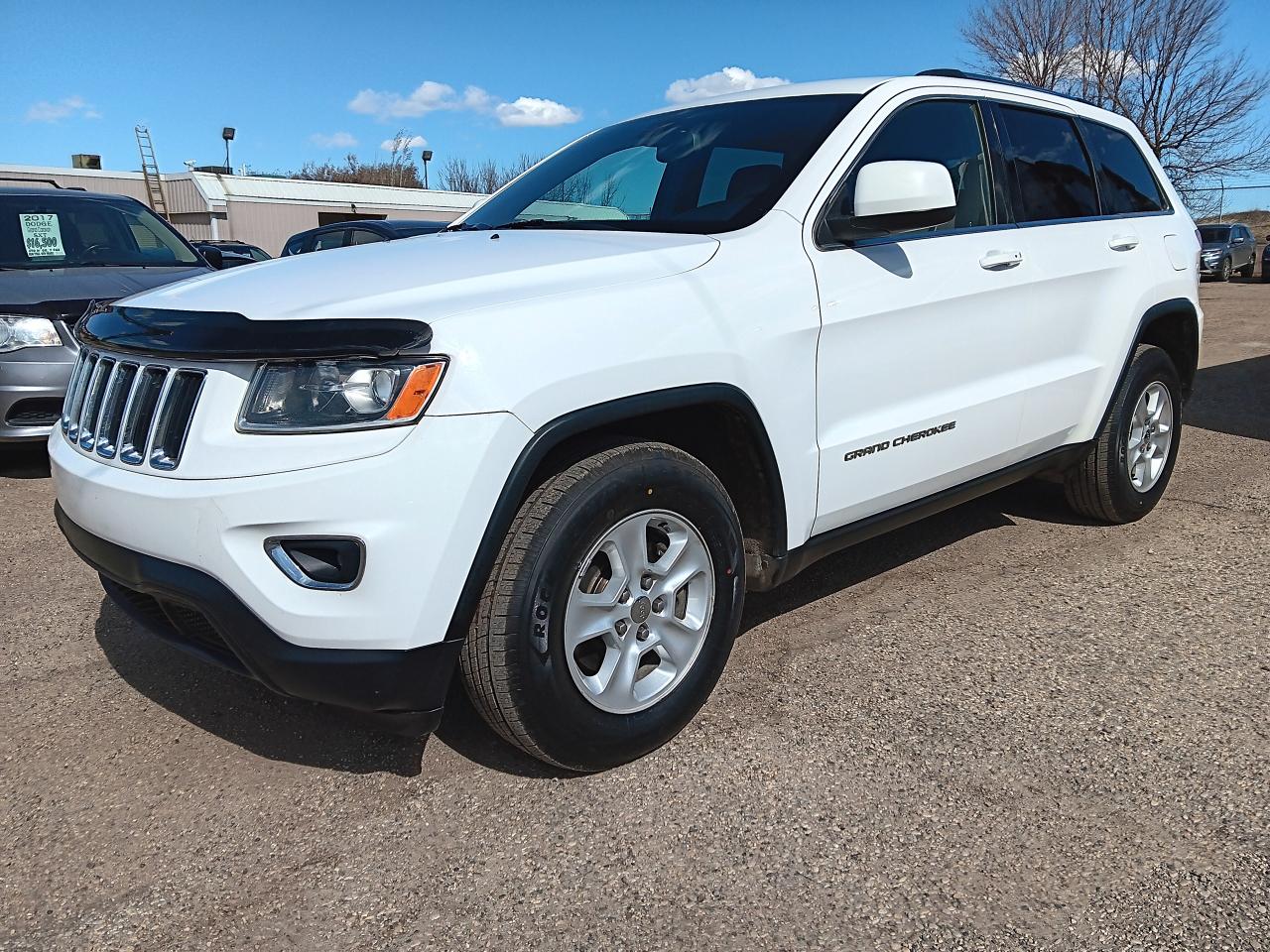 2015 Jeep Grand Cherokee 4X4, Leather, Remote, Tow Package - Photo #1